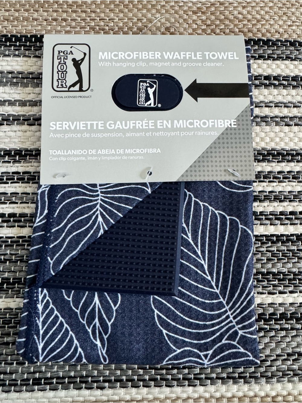 PGA Tour Microfiber Waffle Towel Navy White Leaf Print Golf Clip Magnet